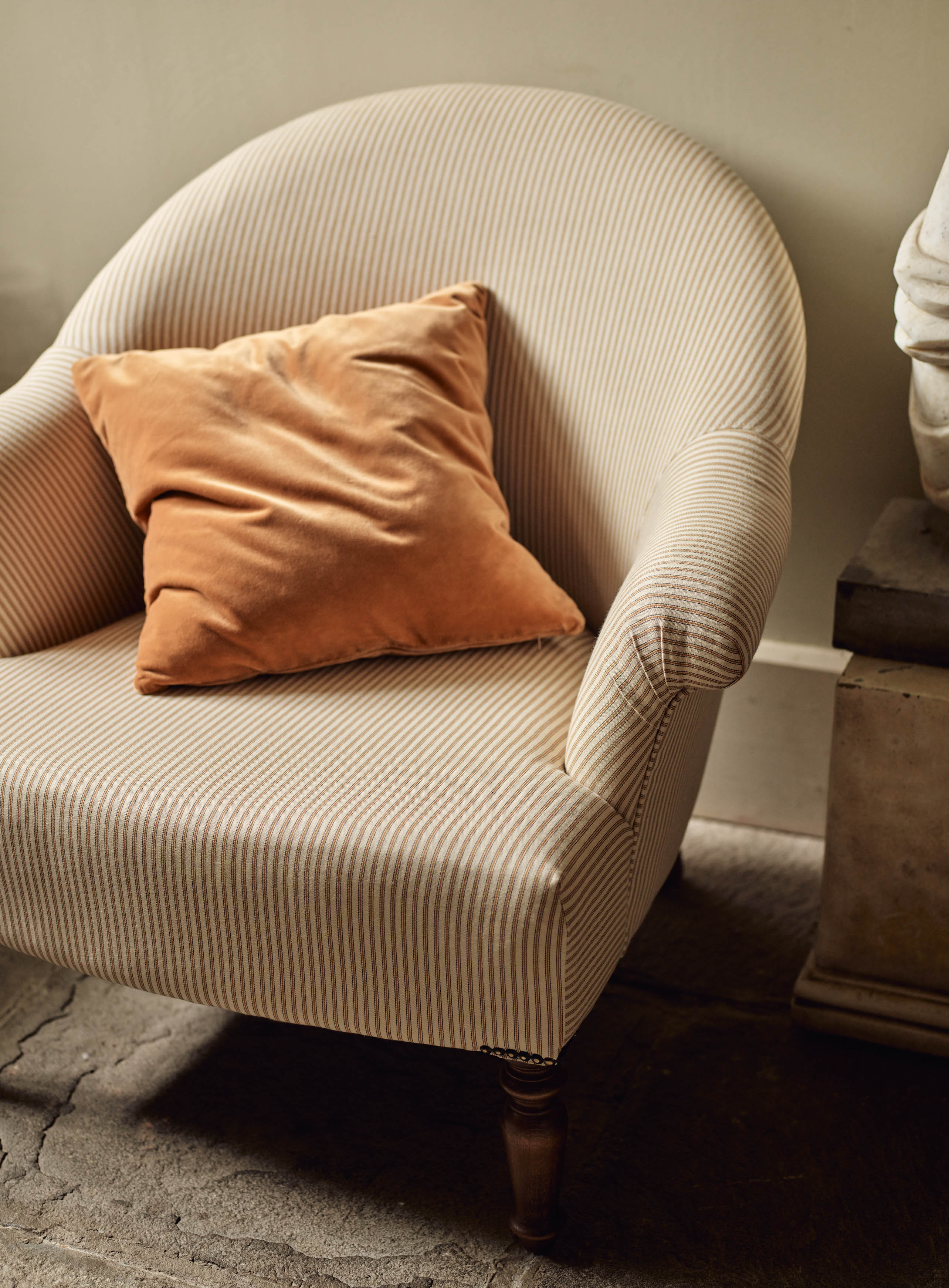 Clandon Armchair, Soft Sage Cotton