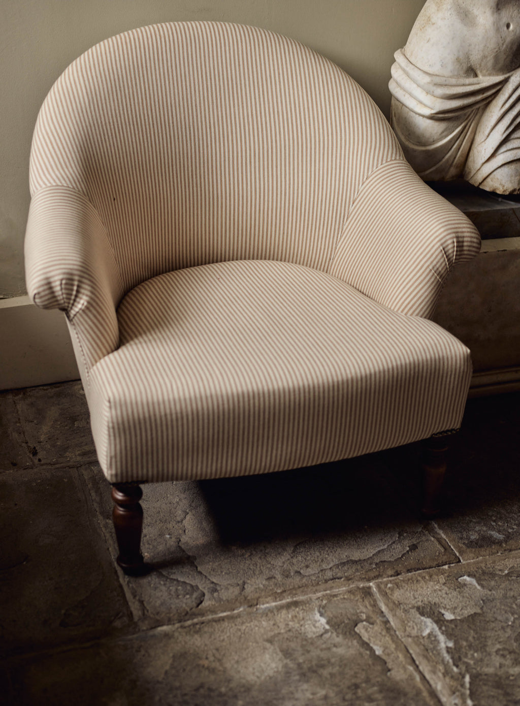 Clandon Armchair, Parchment Cotton
