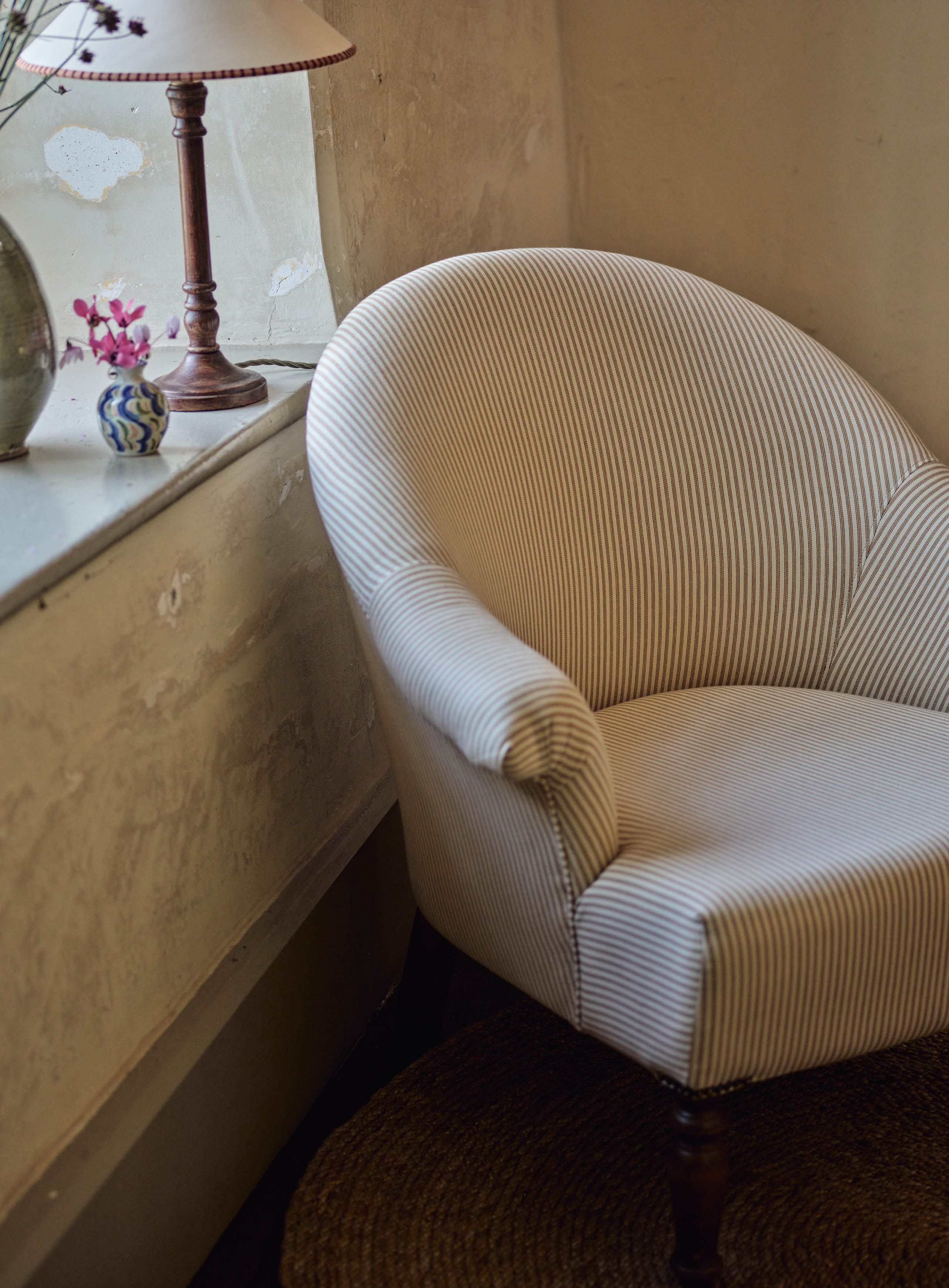 Clandon Armchair, Olive Linen