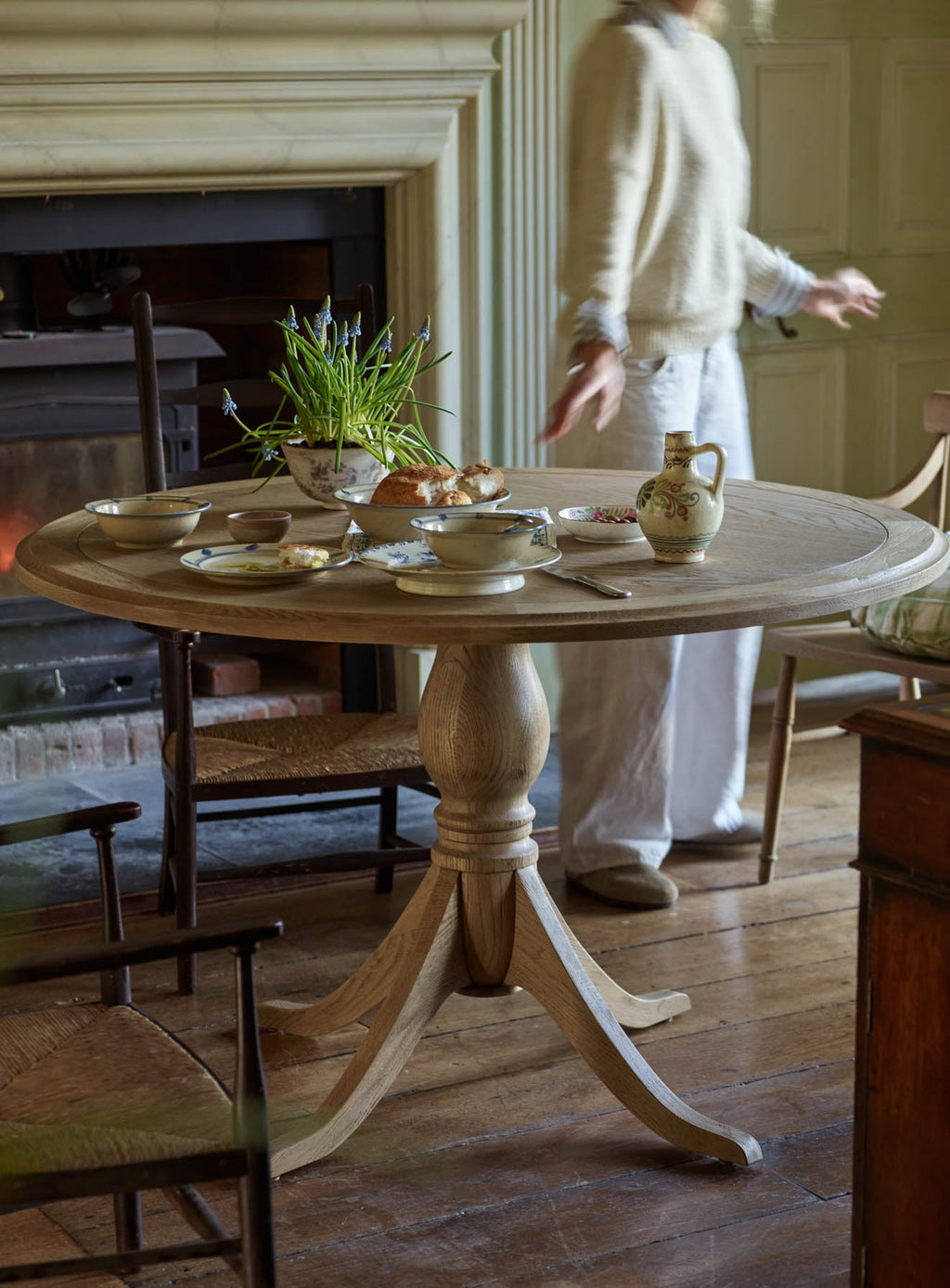 Ellery Oak Round Dining Table