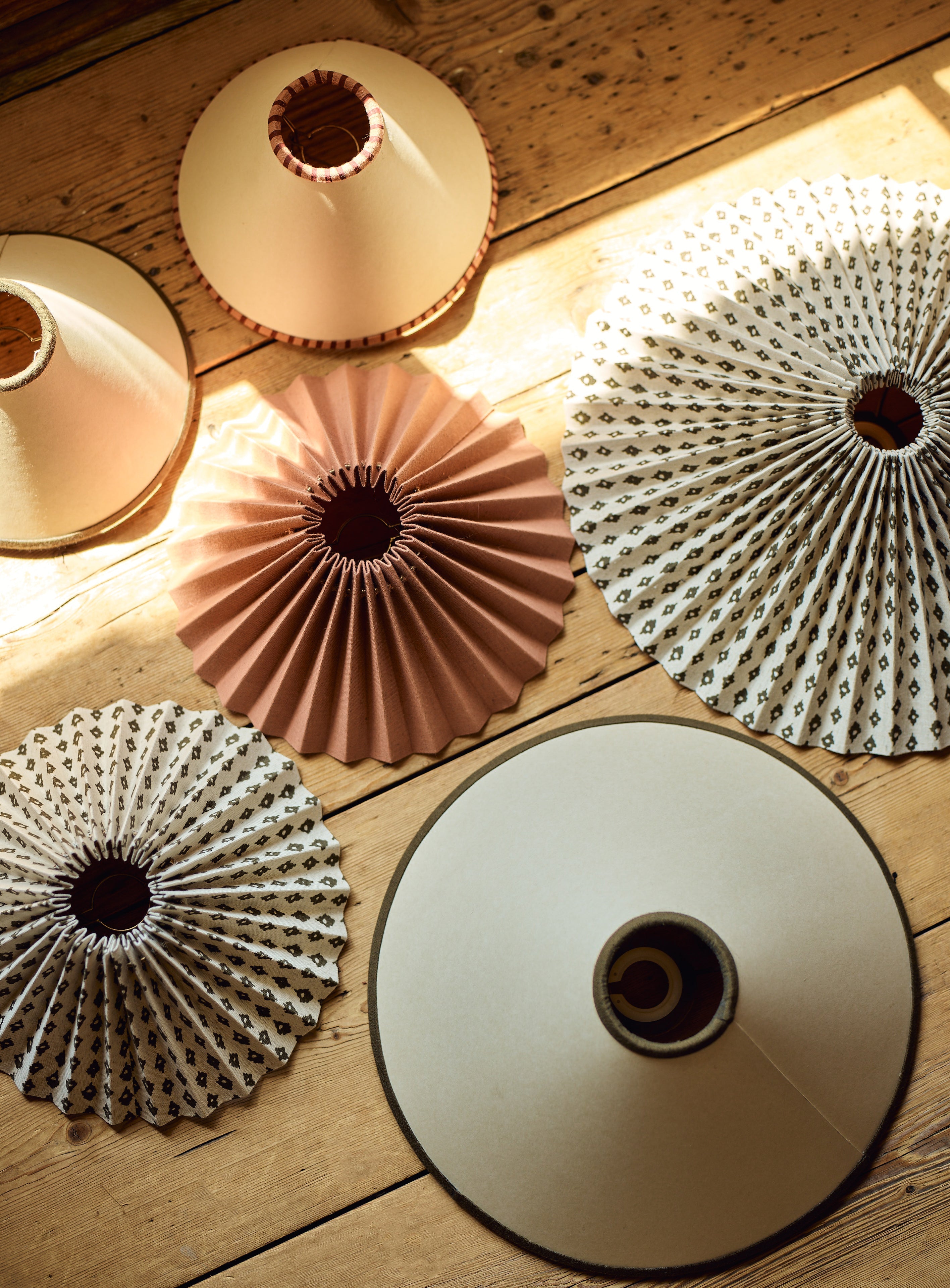 Nora Pleated Lampshade, Large, Ditsy Olive