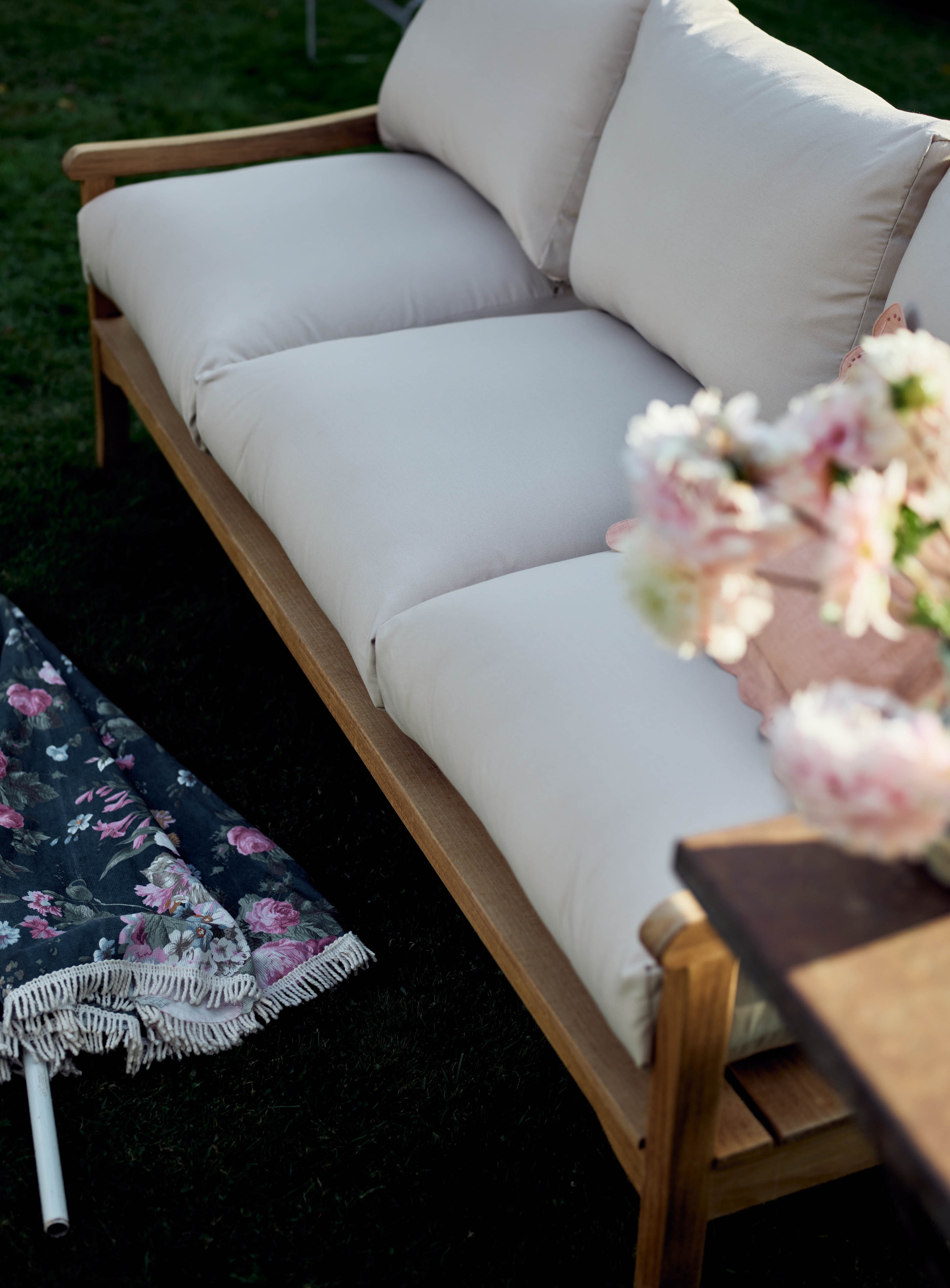 Emerson Garden Sofa, Natural