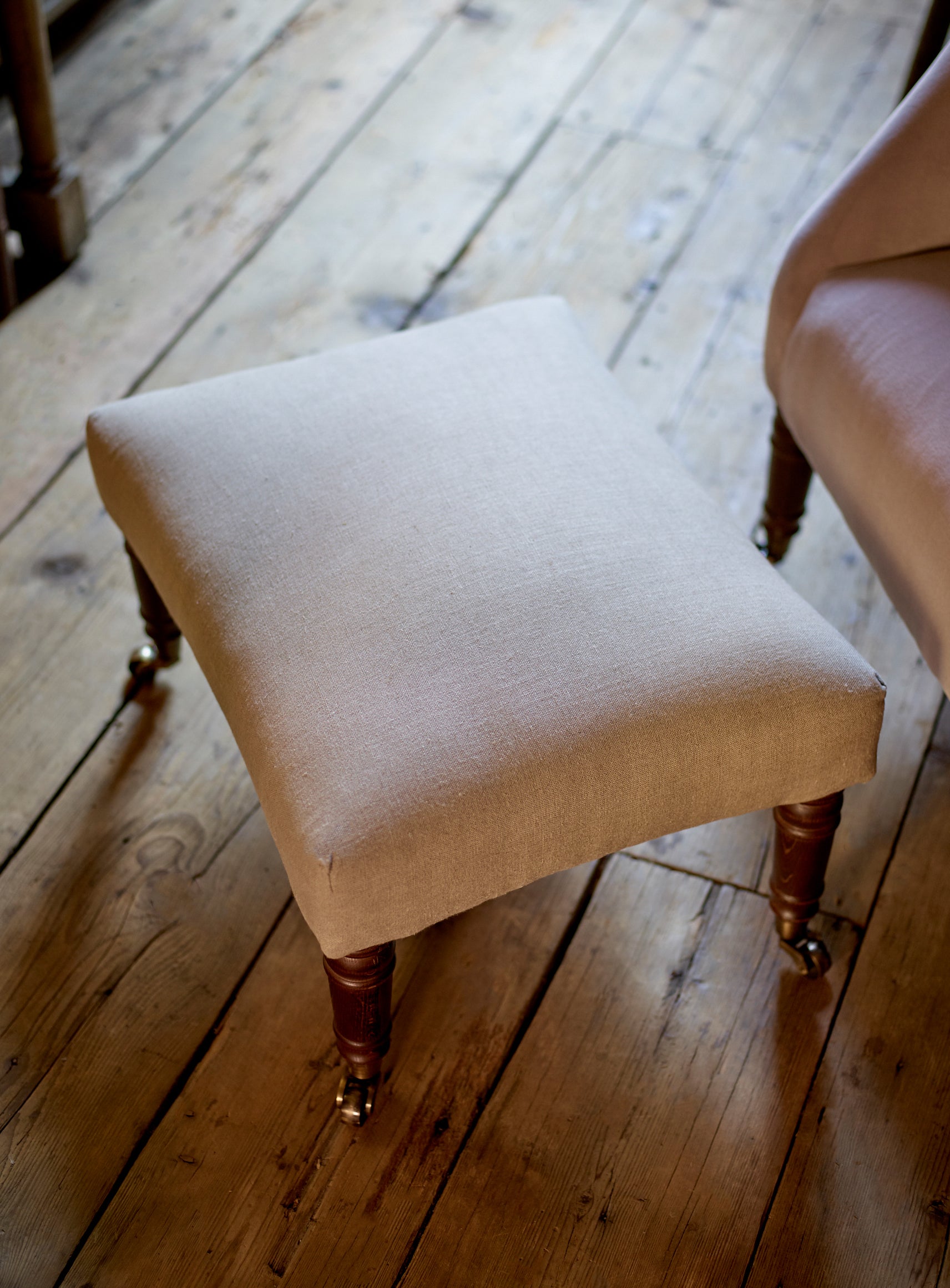 Edmund Footstool, Small, Straw Cotton