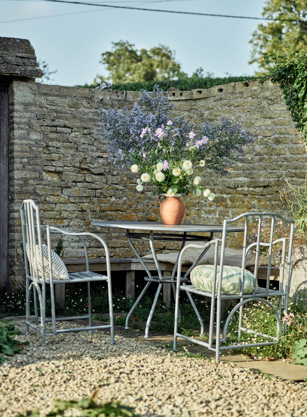 Ludlow Garden Table, Round
