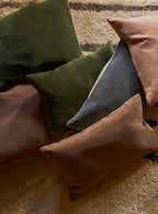 Velvet Cushion, Mole