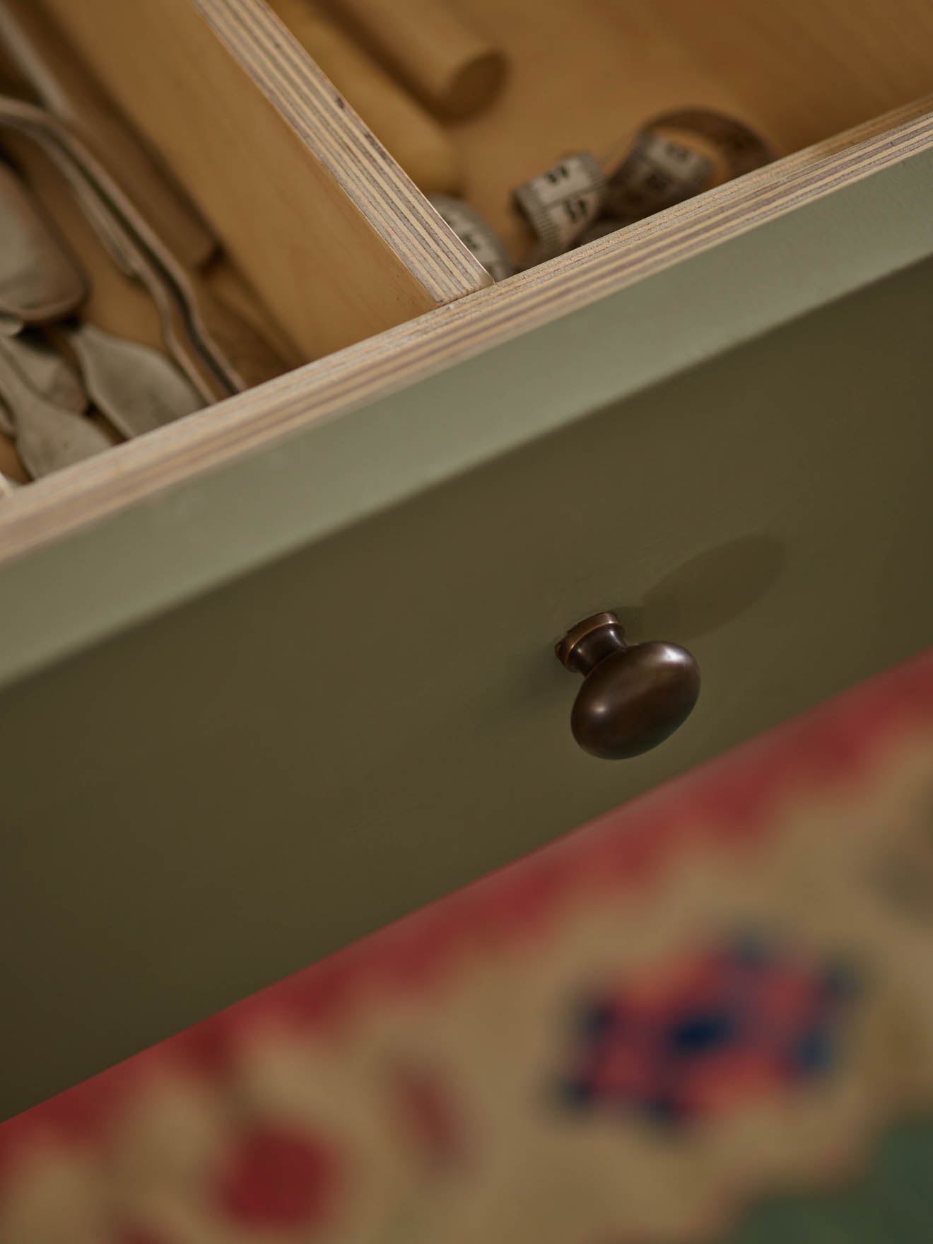 Grove Simple Knob, Large, Aged Bronze