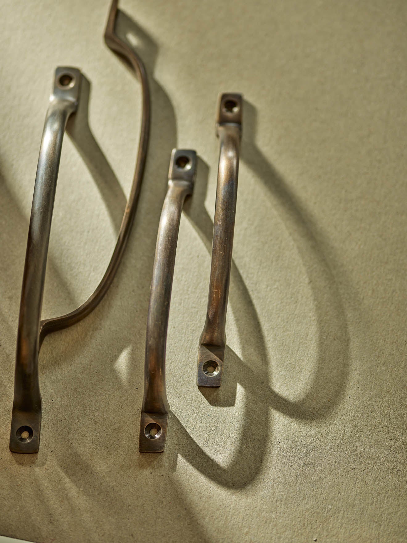 Grove Pull Handle, Short, Aged Bronze