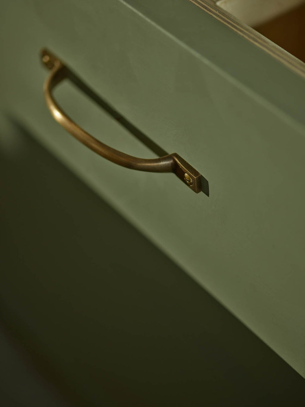 Grove Pull Handle, Short, Antique Brass