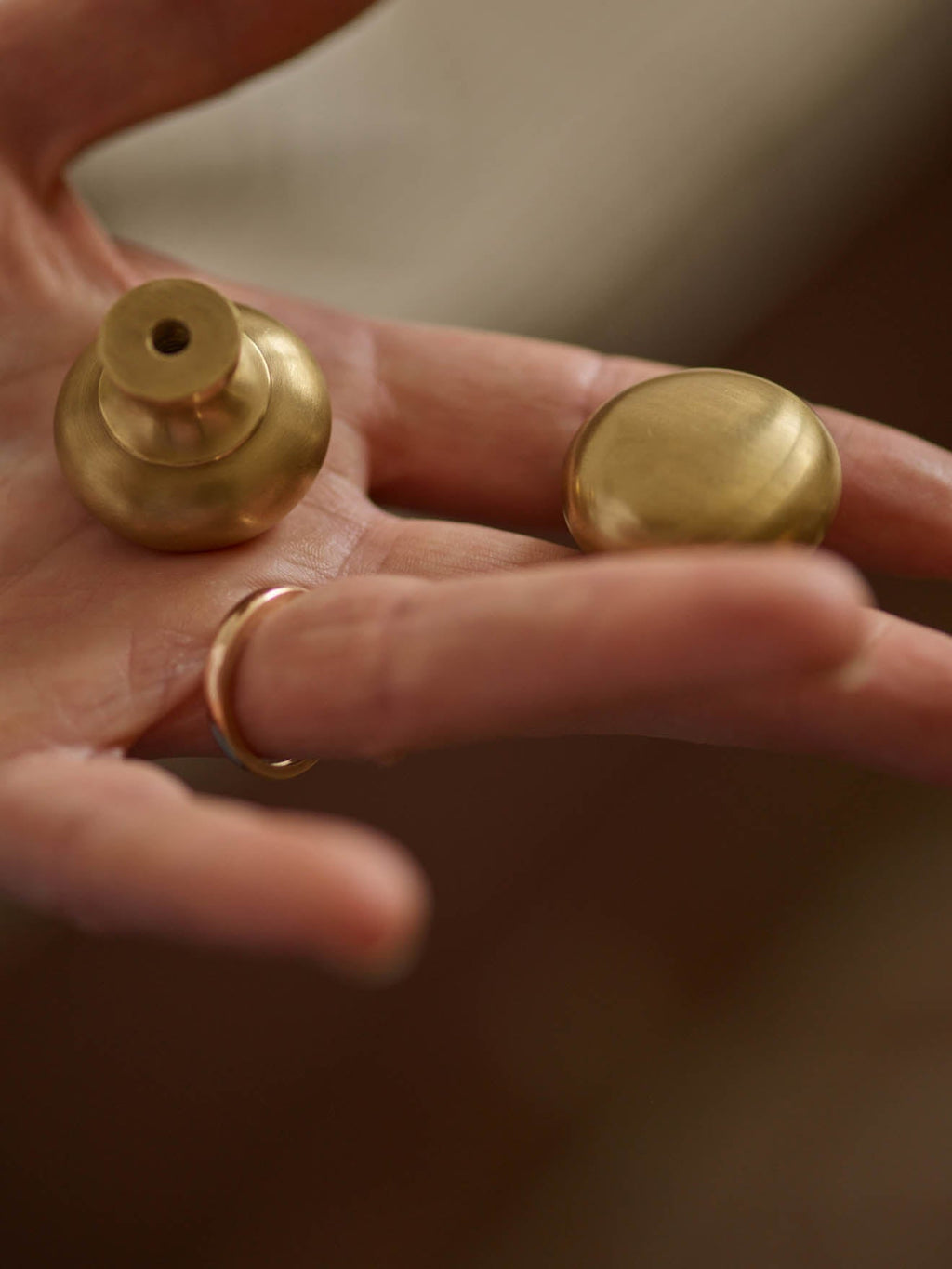 Grove Simple Knob, Large, Matt Brass