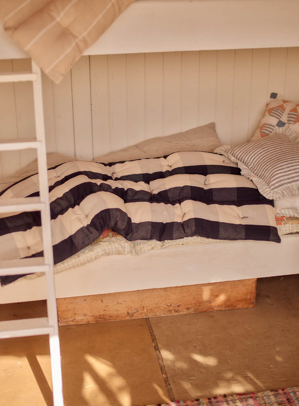 Handwoven Cotton Mattress, Navy Square Tile