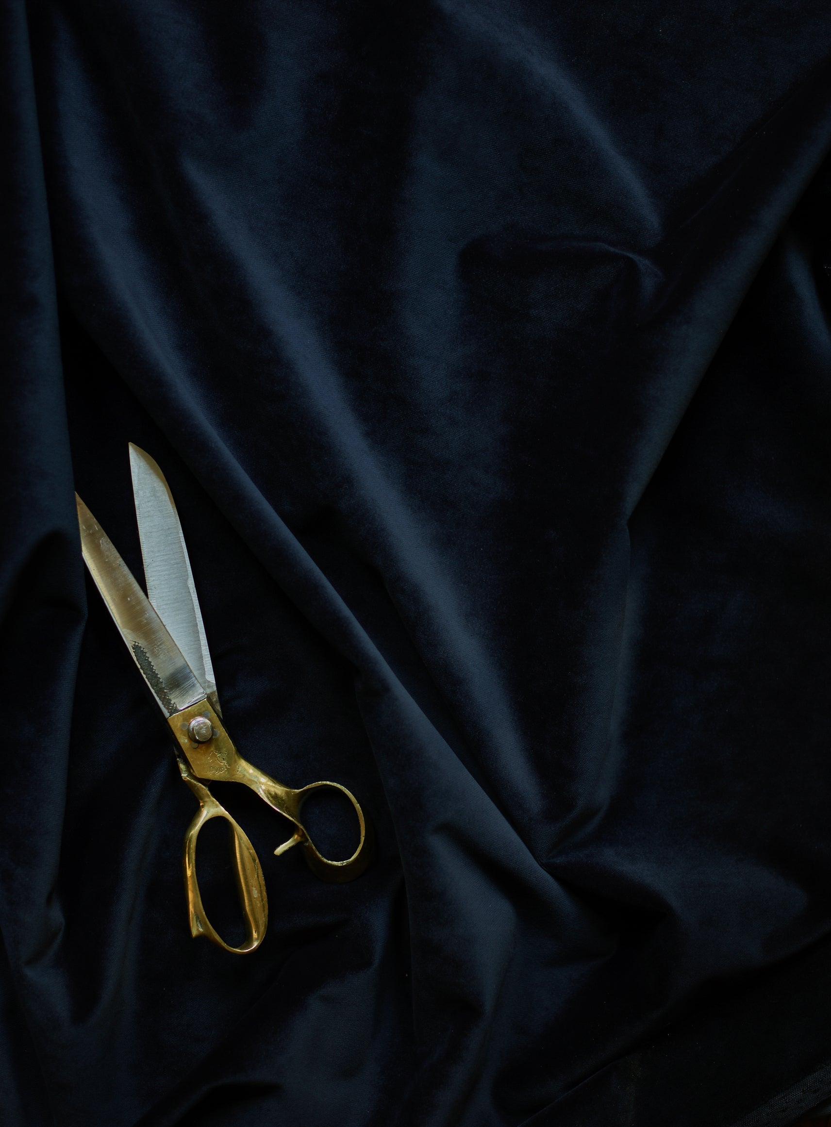 Sloane Bed, Midnight Blue Velvet