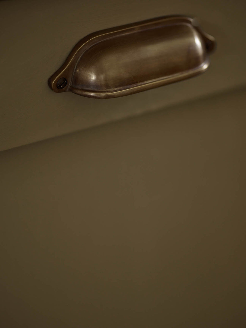 Grove Drawer Handle, Aged Bronze