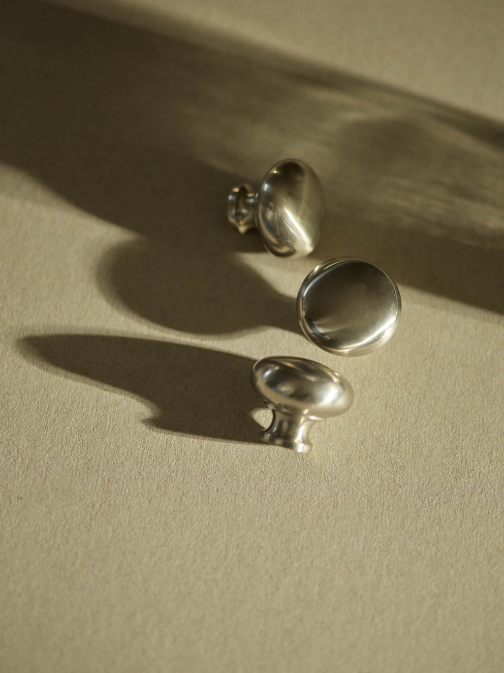 Grove Simple Knob, Large, Matt Nickel