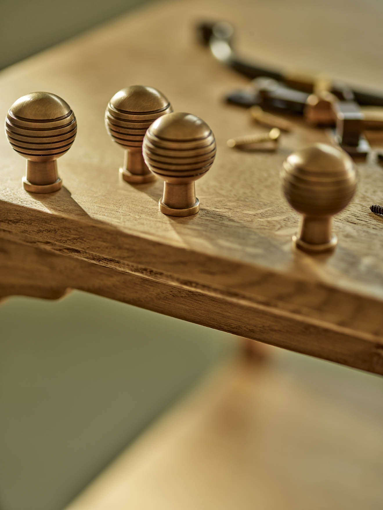 Grove Grooved Rounded Knob, Antique Brass