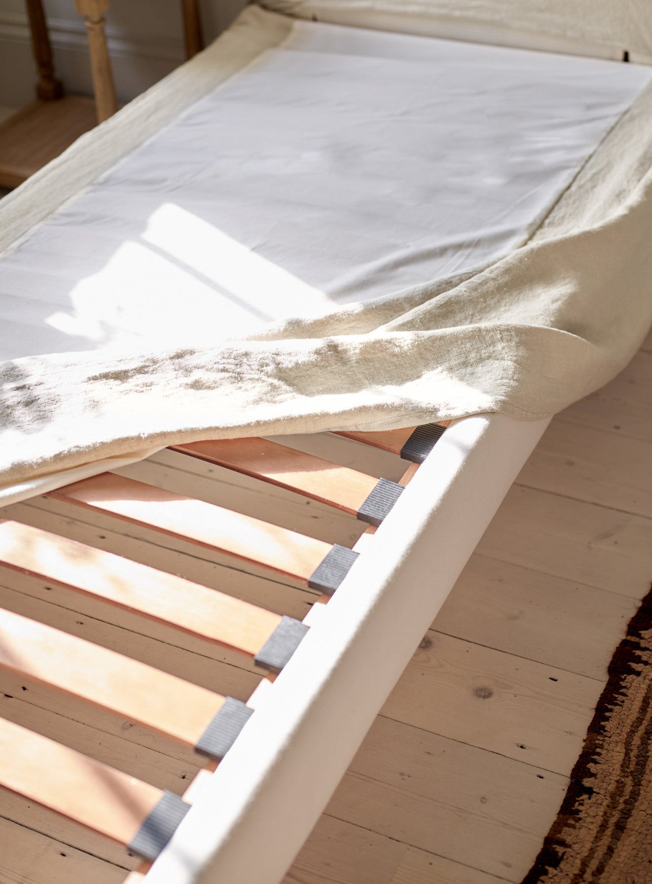 Mila Bed Base, Heritage Green Stripe