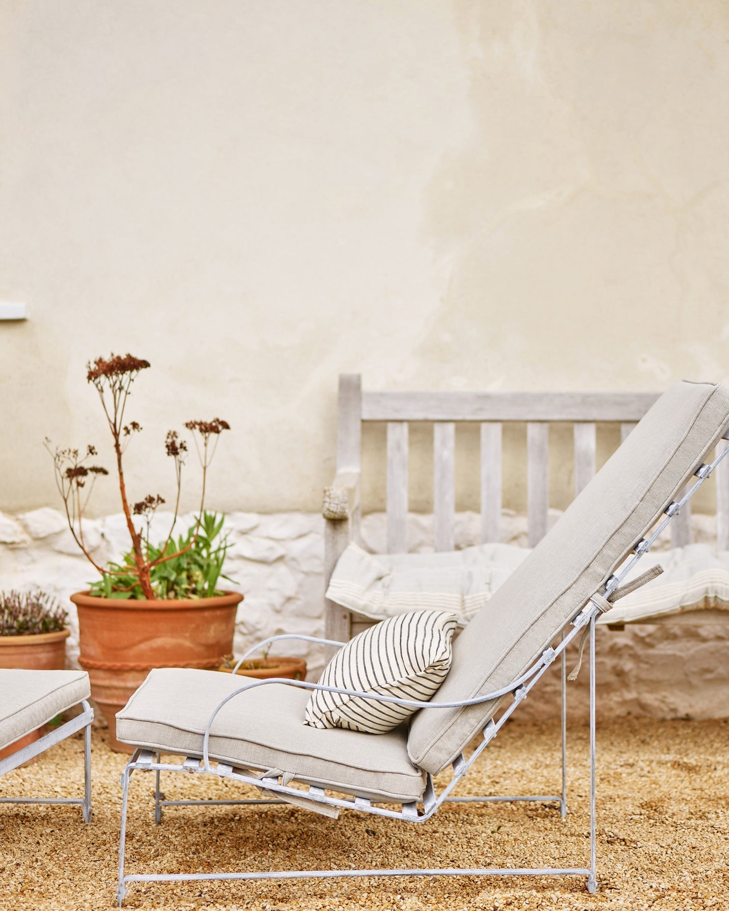 Sudbury Sun Lounger Cushion, Fine Red Awning Stripe