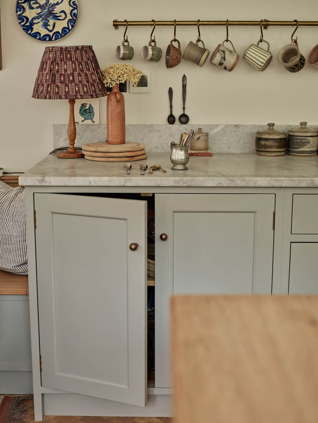 Grove Smooth Rounded Knob, Antique Brass