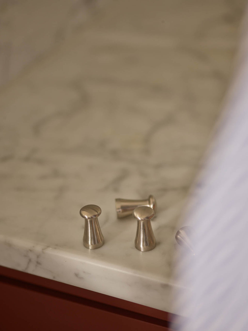 Grove Peg Knob, Matt Nickel