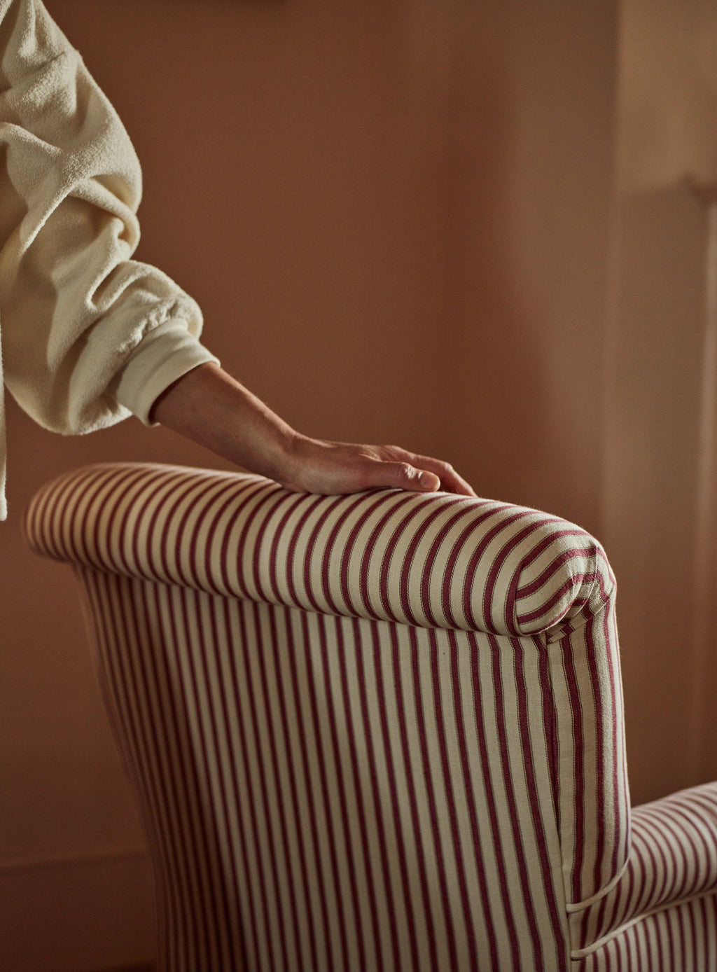 Finley Armchair, Parchment Cotton