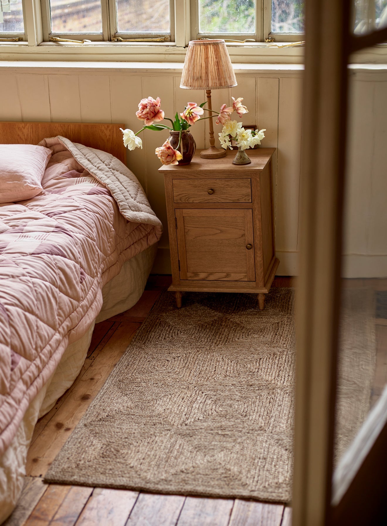 Arushi Jute Rug, Small