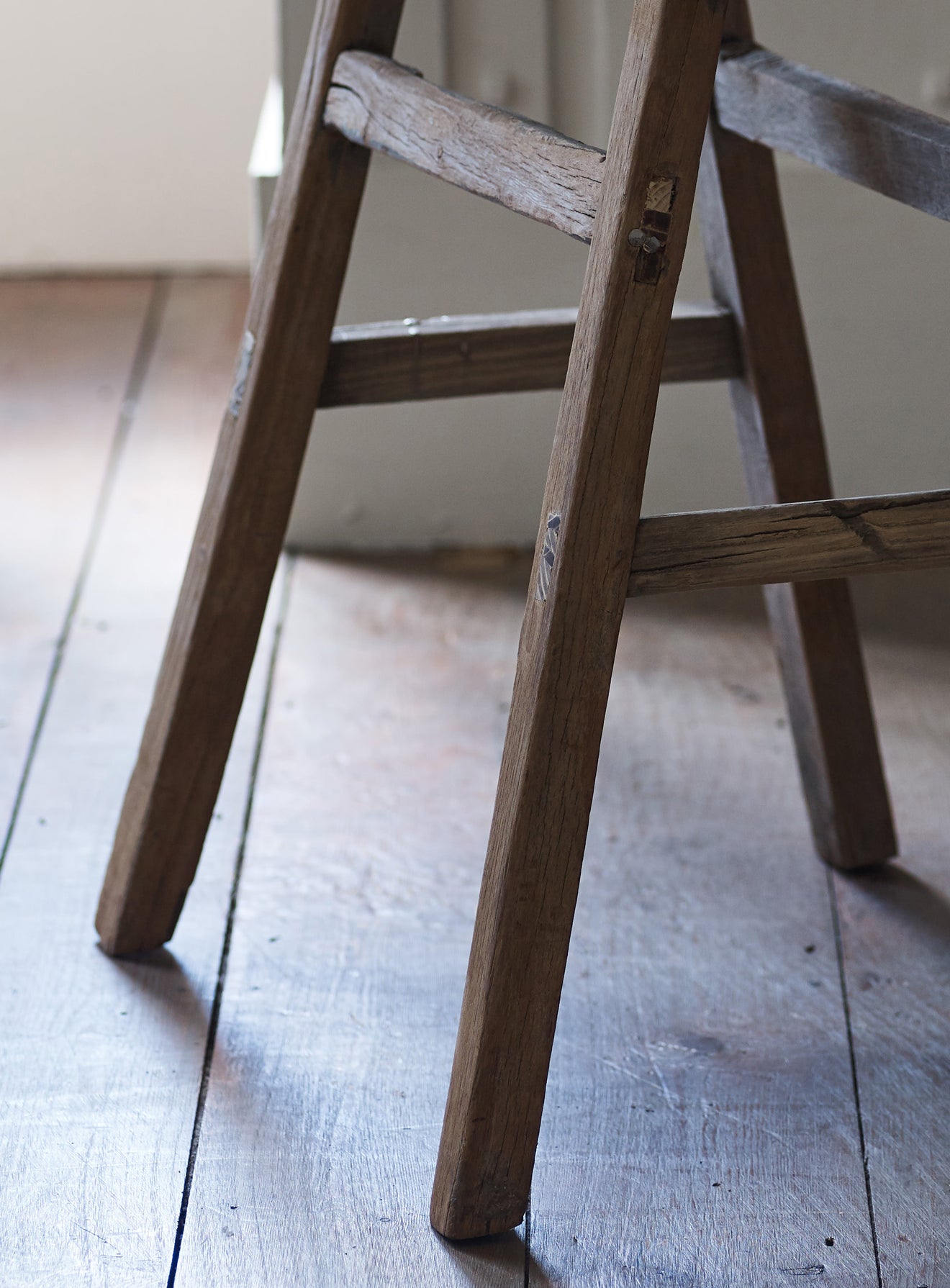 Benvy Rustic Stool, Small