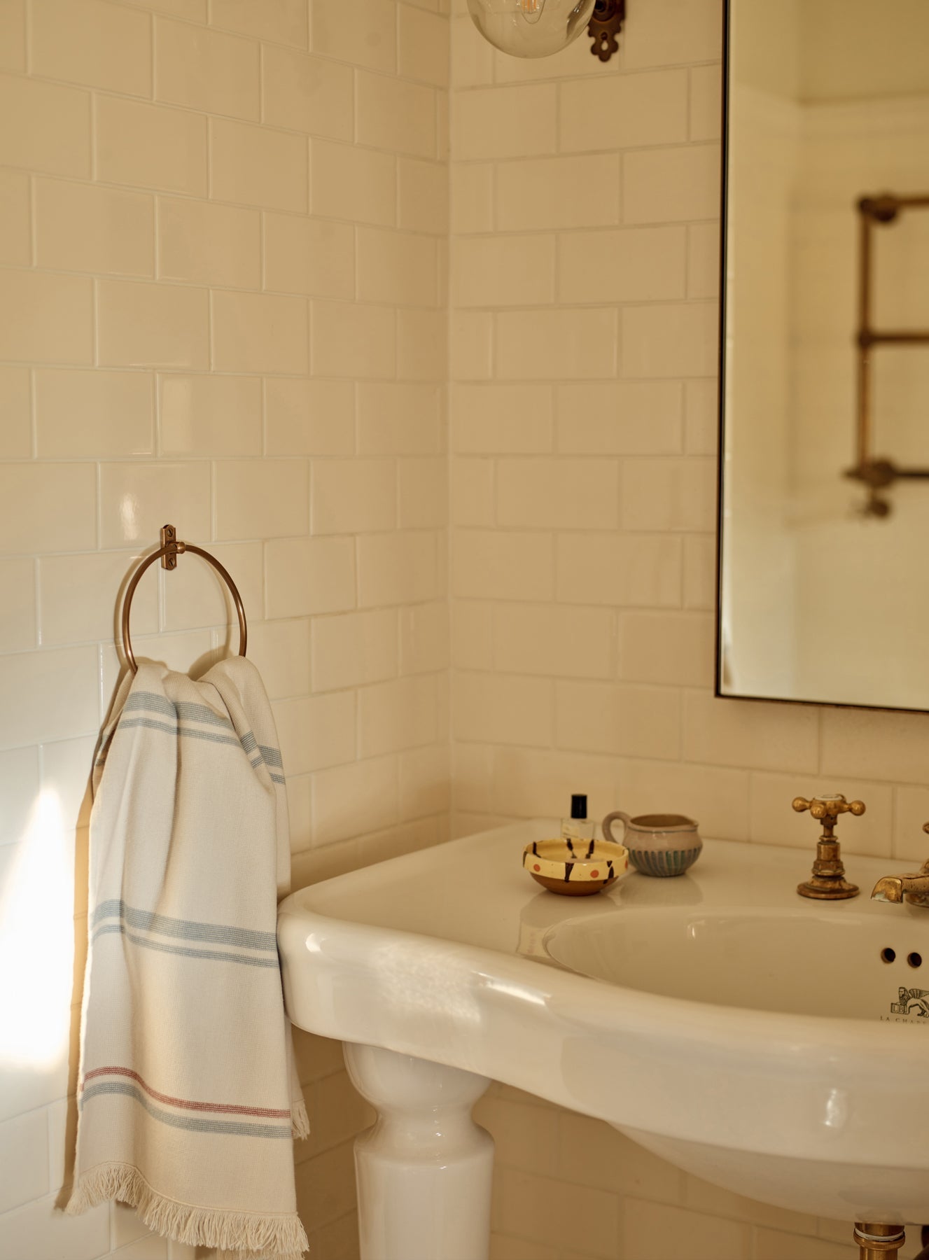 Bilton Towel Ring, Antique Brass