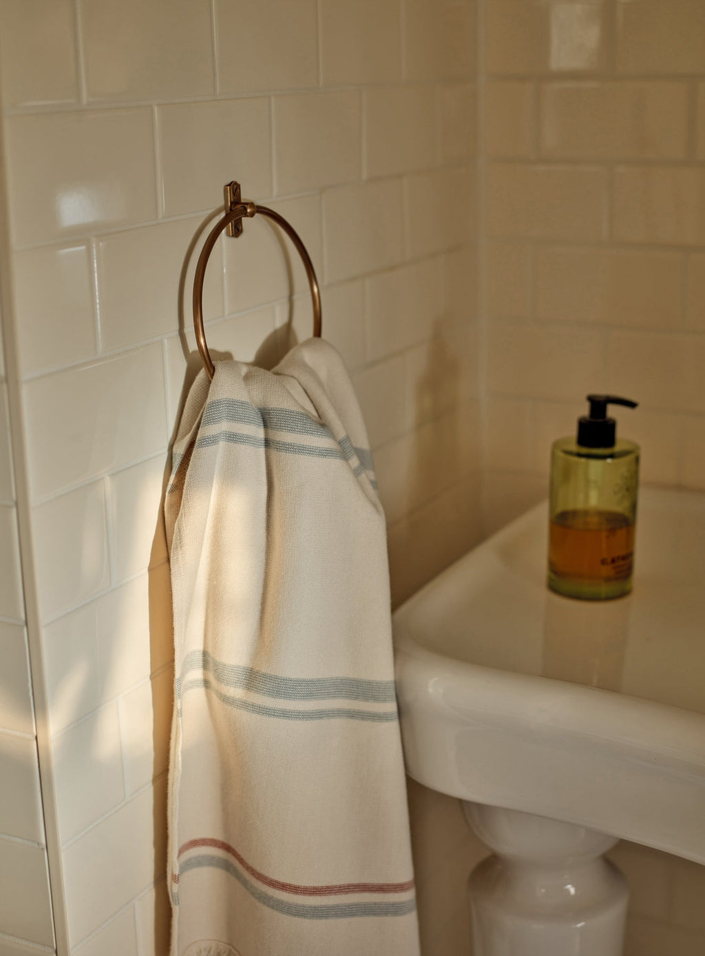 Bilton Towel Ring, Antique Brass