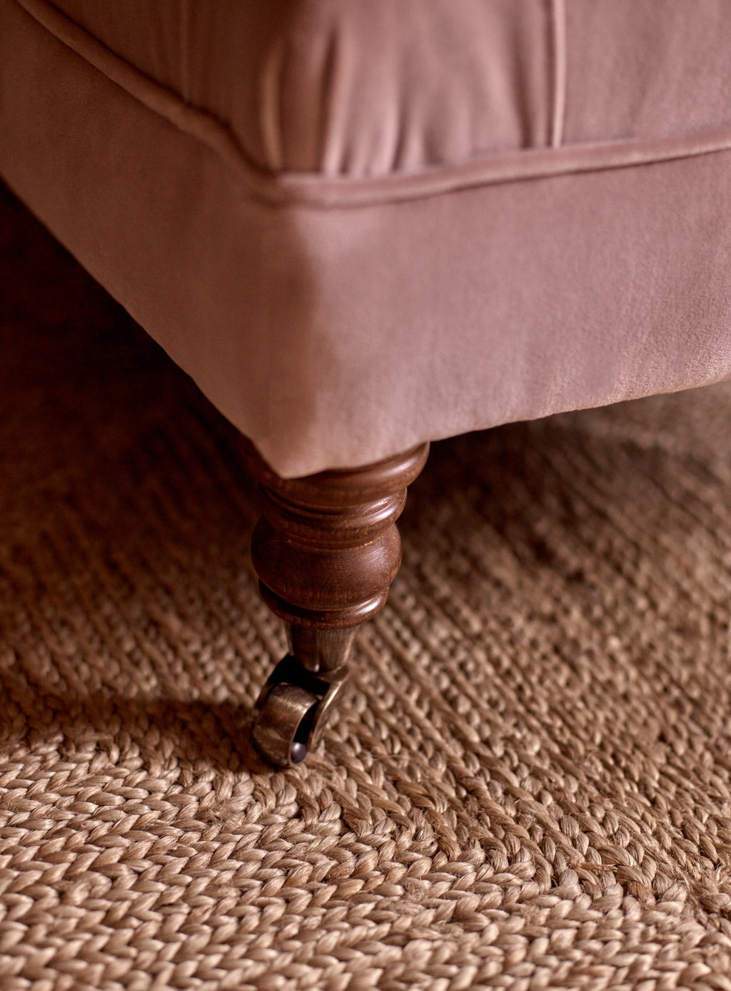 Elbert Ottoman, Straw Cotton