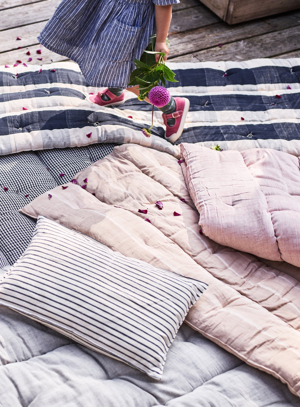 Handwoven Cotton Mattress, Navy Square Tile