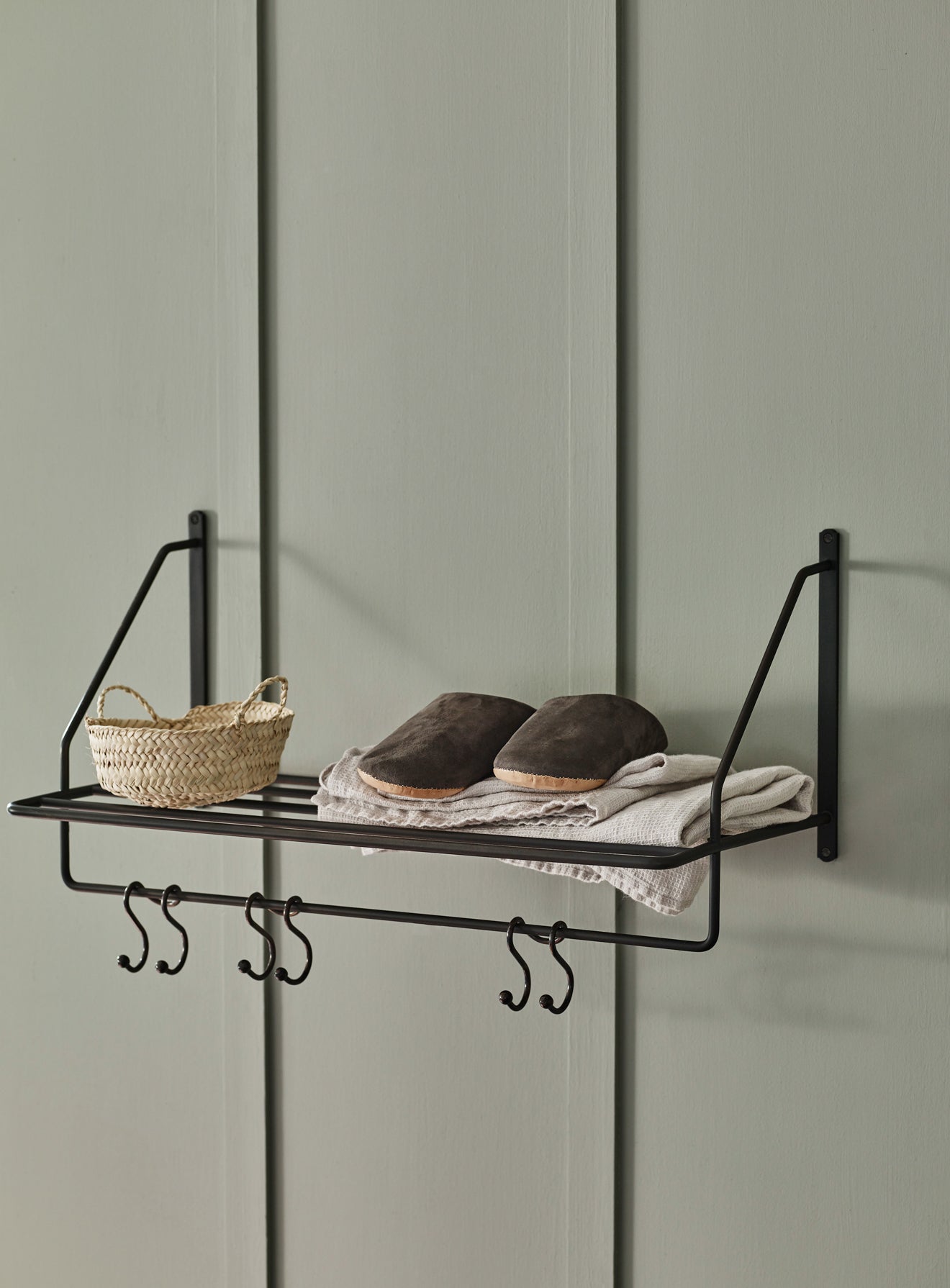 Bilton Towel Rack, Blackened Brass