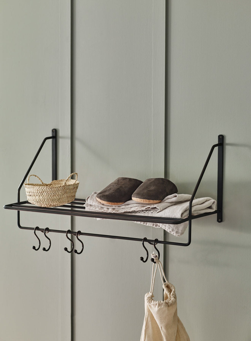 Bilton Towel Rack, Blackened Brass
