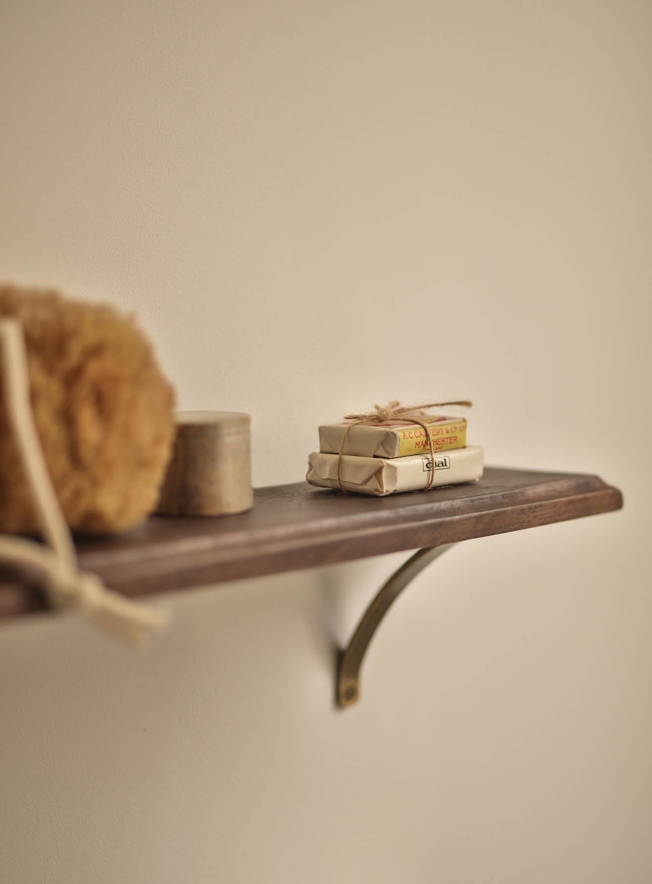 Wilbur Bathroom Shelf